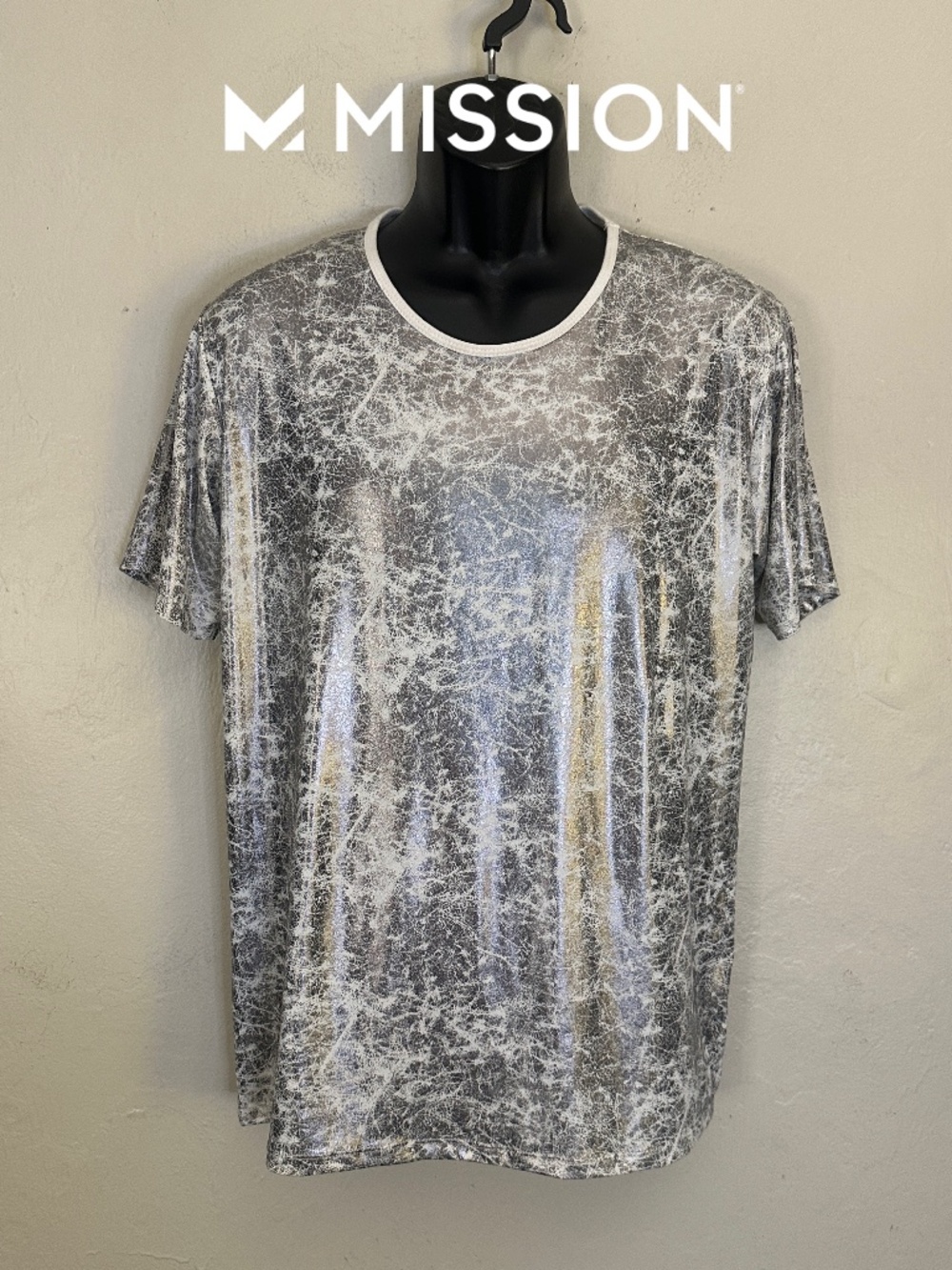 Mission Metallic Stretch T Shirt Large Gently worn 85% polyester/12% rayon
